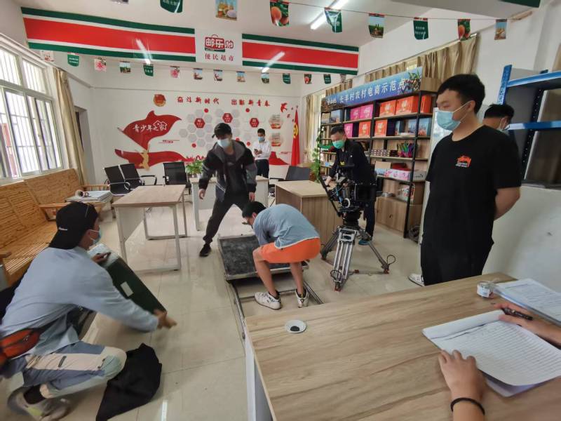 追星女孩心理学分析报告：金平广告片拍摄公司揭秘饭圈应援式传播逻辑